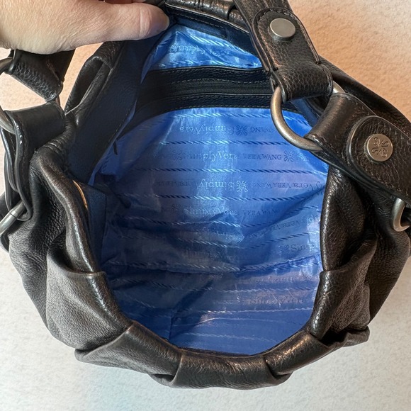 Black Leather Hobo Shoulder Bag Purse Blue Lining Simply Vera Vera Wang - Picture 4 of 8